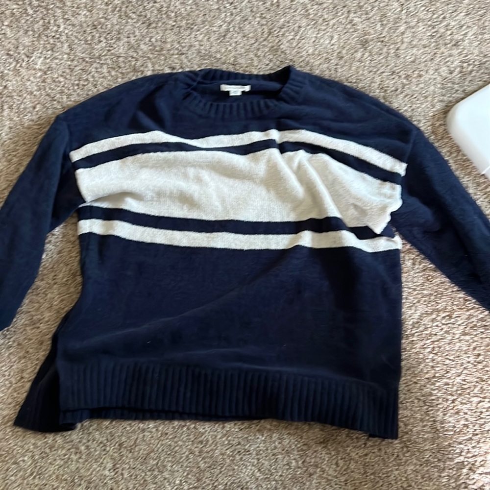 American eagle sweater
